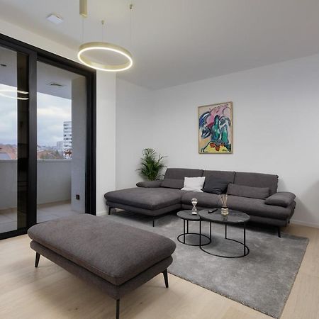 Luxury Haven In Zagreb Apartment Luaran gambar