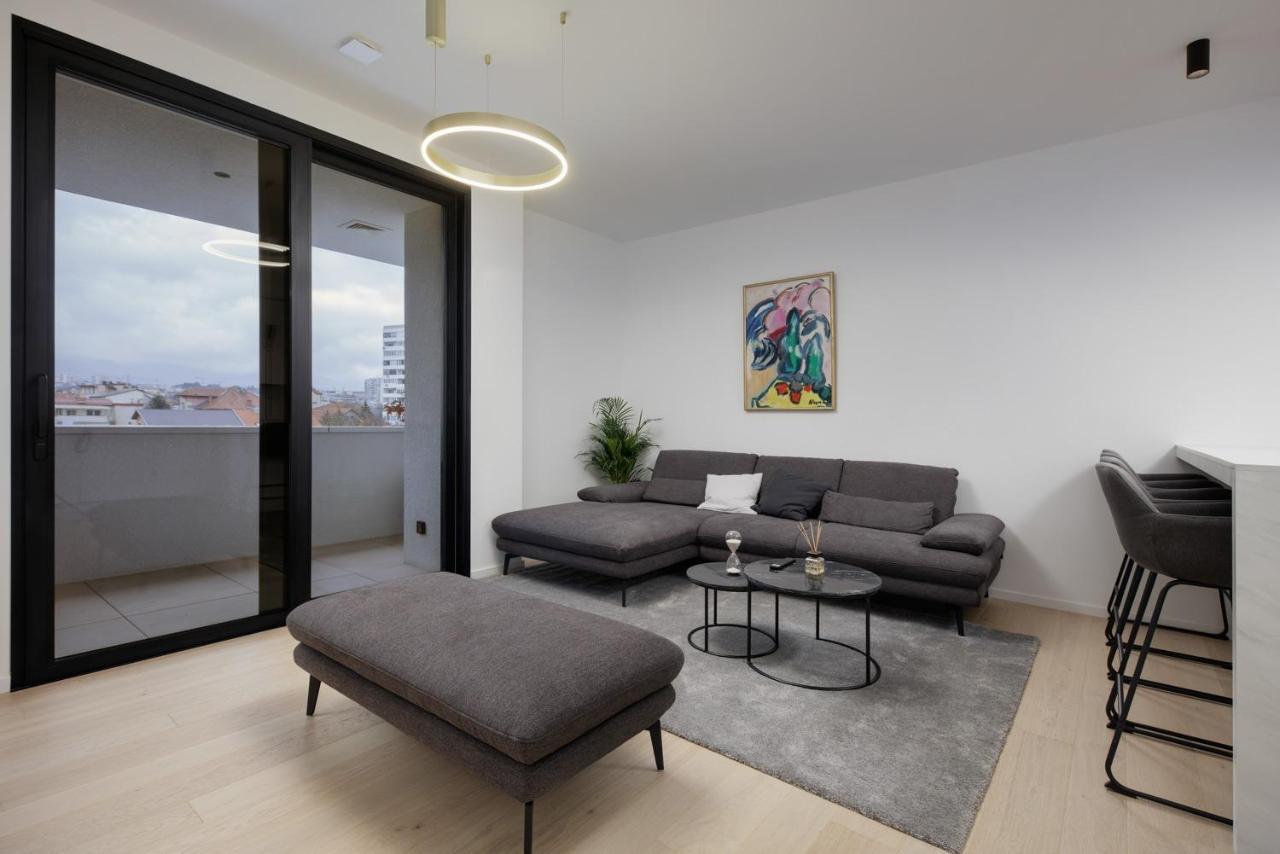Luxury Haven In Zagreb Apartment Luaran gambar